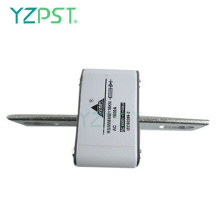 Square semiconductor protection fuse 690V